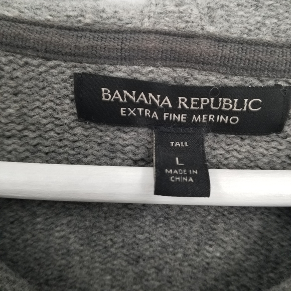 Banana Republic Merino Wool Toggle Hooded Sweater - Picture 3 of 8